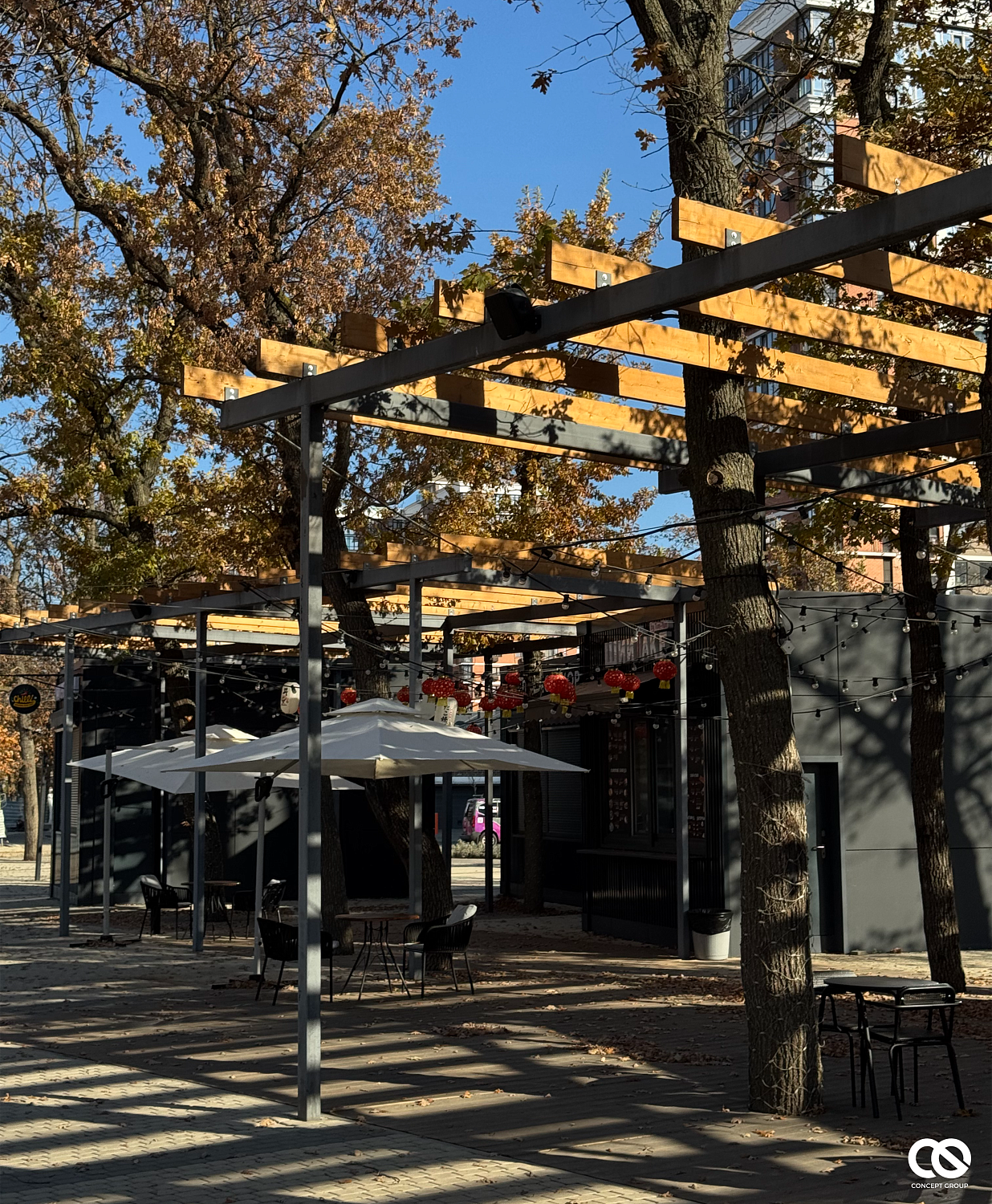 Звуковая система в фуд-корте ЖК Самолет